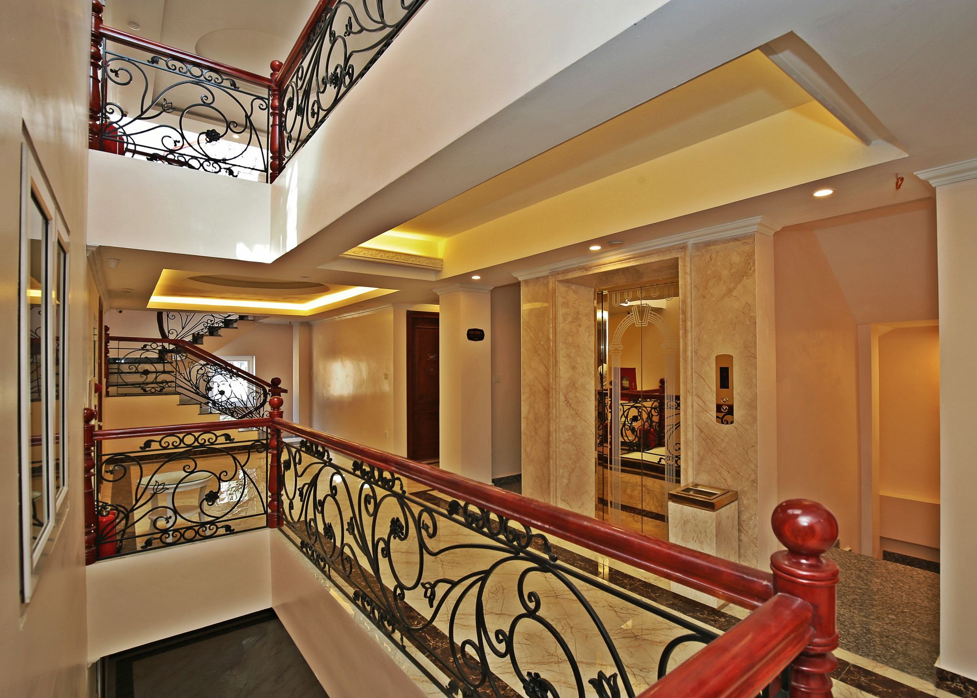 Praha Hotel Sapa Esterno foto